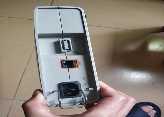 PHLIP M8023A Μέρη ιατρικού εξοπλισμού Αναπροσαρμοστής ισχύος 100V 240V 50HZ 60HZ