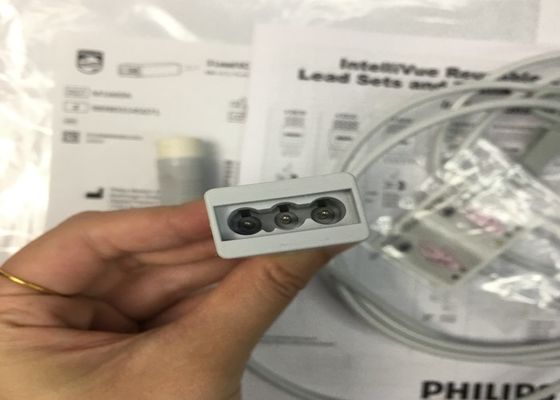 M1669A Διακοπές επαναχρησιμοποιήσιμο 3 καλώδιο ECG αAMI/IEC 2.7M υλικό TPU