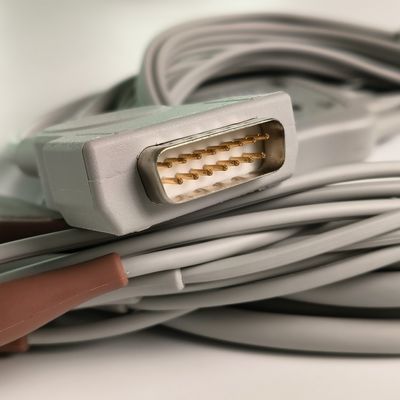 Μηχανή Ηλεκτροκαρδιογράφησης Ενσωματωμένο 12 μολύβδινο σύρμα 15 Πιν Κεφαλή μπανάνας 4.0 Οδηγός στήθους 3.2M