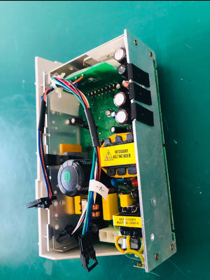 Φίλιπ Χάρτσταρτ XL M4735A Διοικητική επιφάνεια για την παροχή ενέργειας στον απινιδωτή.