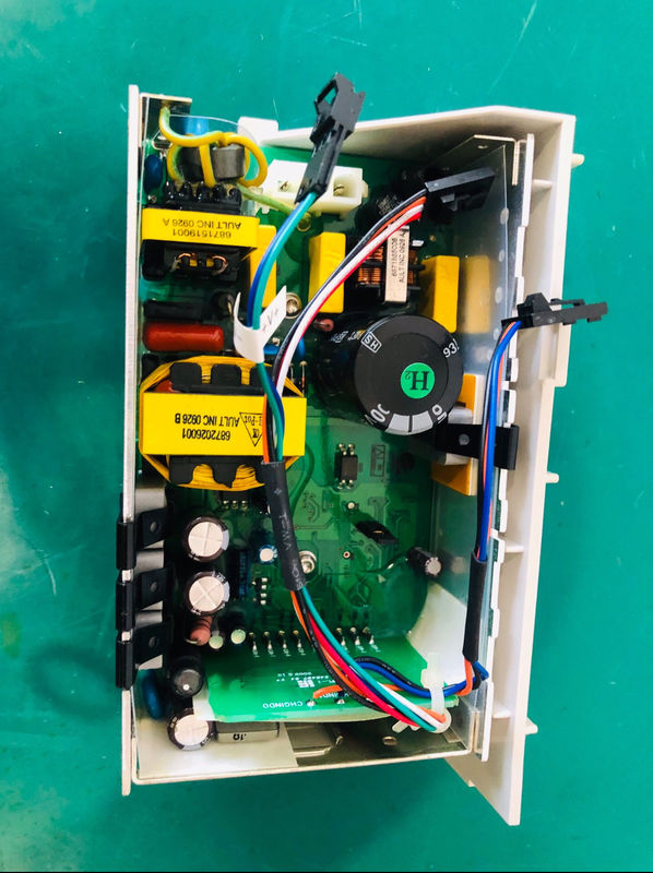 Φίλιπ Χάρτσταρτ XL M4735A Διοικητική επιφάνεια για την παροχή ενέργειας στον απινιδωτή.